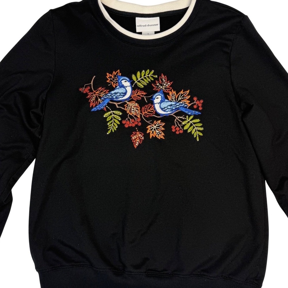 Vintage Black Embroidered Blue Birds‎ Quirky Sweatshirt Small Nature Cabincore